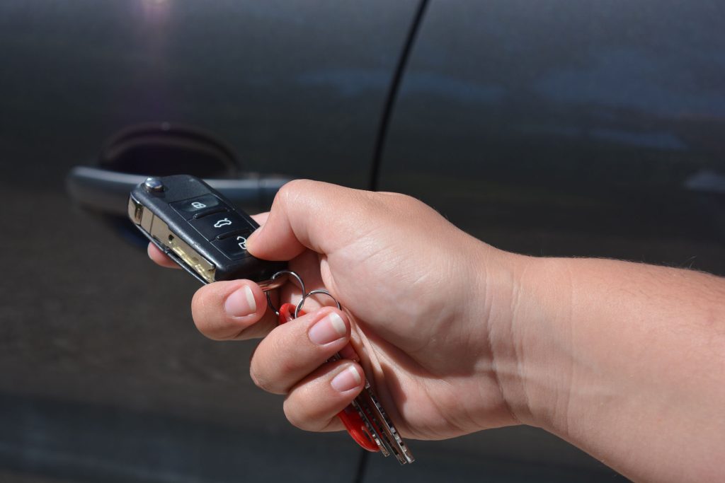Serviço de Travas Elétricas - Ravi Car